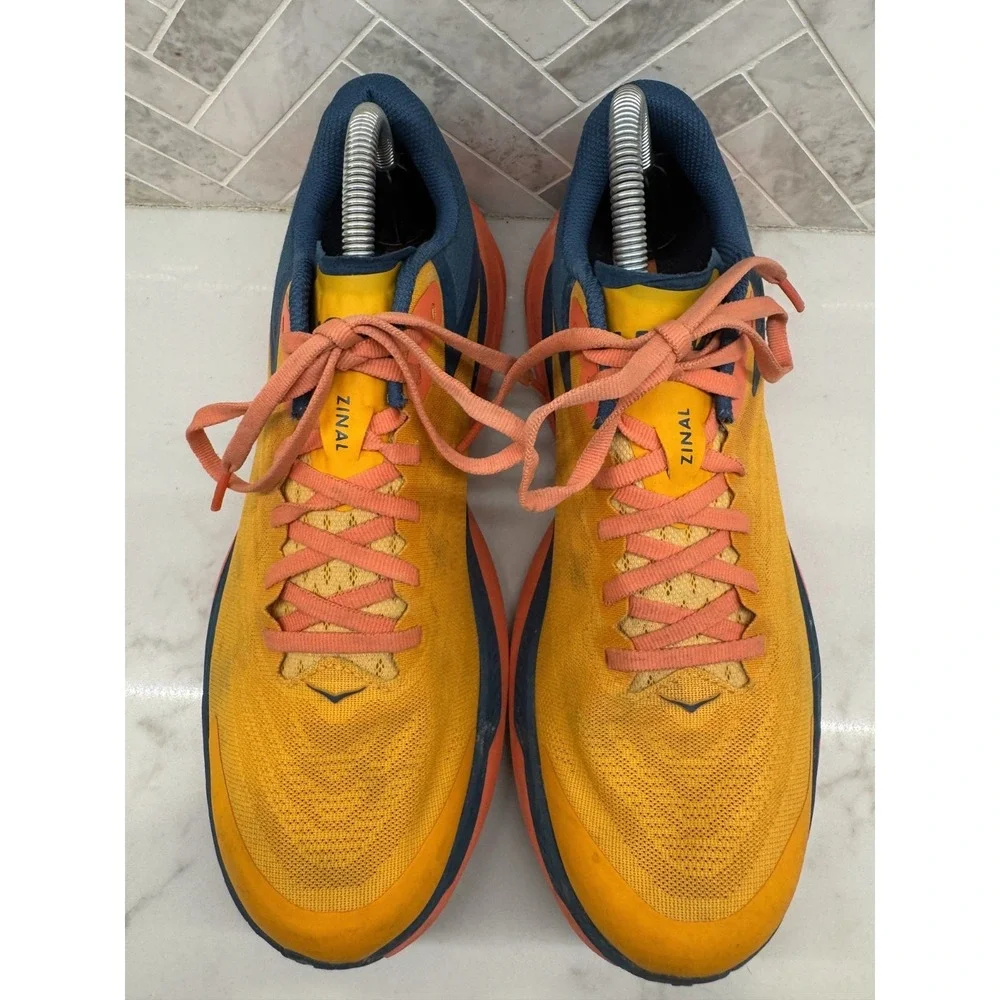 Hoka One One hoka one